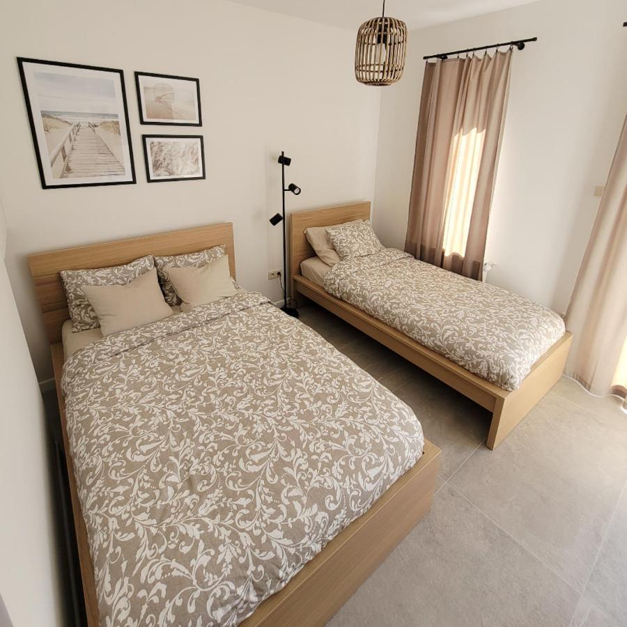 Pine Point Apartament With Terrace, Shared Pool, Tennis Court โปเบียโรโว ภายนอก รูปภาพ