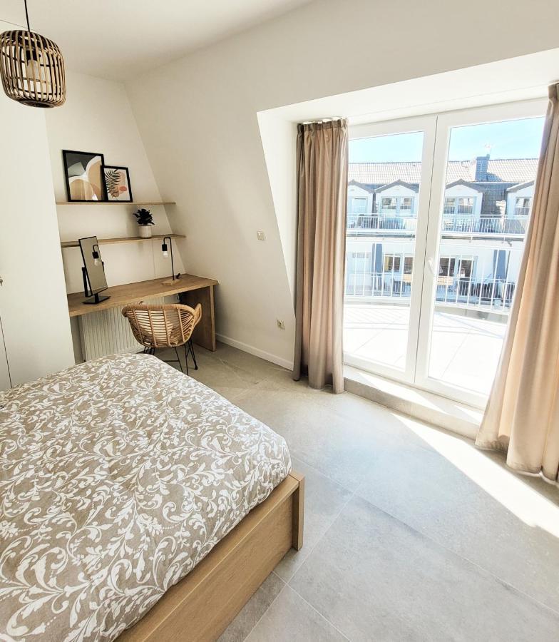 Pine Point Apartament With Terrace, Shared Pool, Tennis Court โปเบียโรโว ภายนอก รูปภาพ